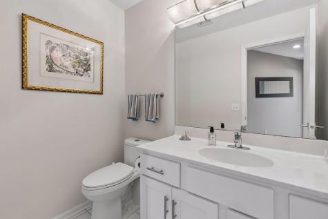 913 Oakwood Heights Circle Eagan MN 55123