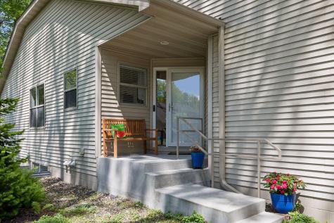 913 Oakwood Heights Circle Eagan MN 55123