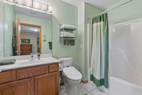 913 Oakwood Heights Circle Eagan MN 55123