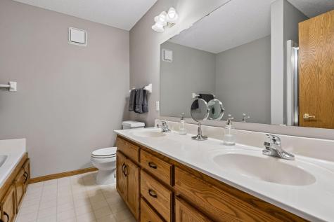 15722 Crystal Path Rosemount MN 55068
