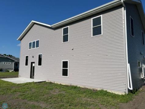 1204 Lincoln Lisbon ND 58054