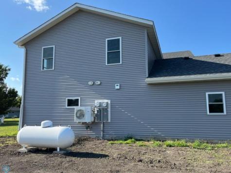 1204 Lincoln Lisbon ND 58054