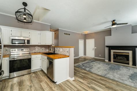 1935 Cabernet Lane NW Rochester MN 55901