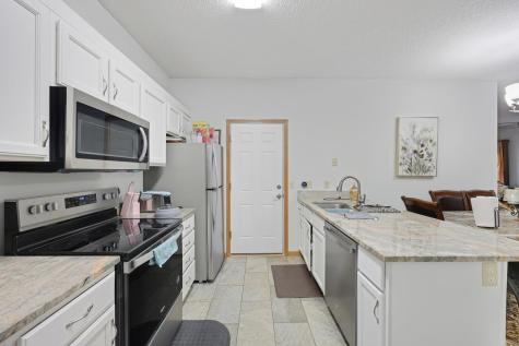 4013 Meadowlark Curve Eagan MN 55122