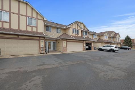 4013 Meadowlark Curve Eagan MN 55122