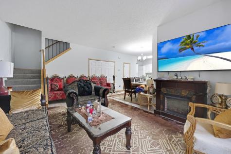 4013 Meadowlark Curve Eagan MN 55122
