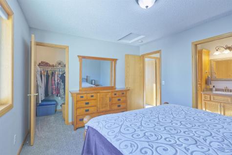 845 Mallard Avenue Winsted MN 55395