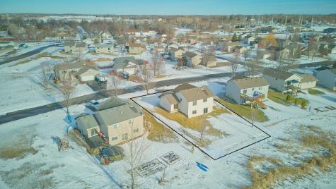 845 Mallard Avenue Winsted MN 55395