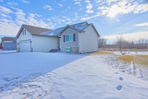 845 Mallard Avenue Winsted MN 55395