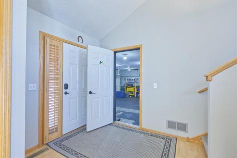 845 Mallard Avenue Winsted MN 55395