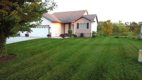 845 Mallard Avenue Winsted MN 55395