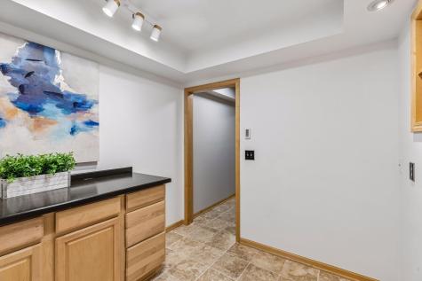5000 Oxford Avenue Edina MN 55436