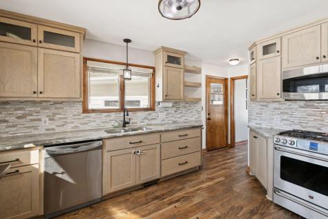 111 Sunrise Avenue N New Prague MN 56071