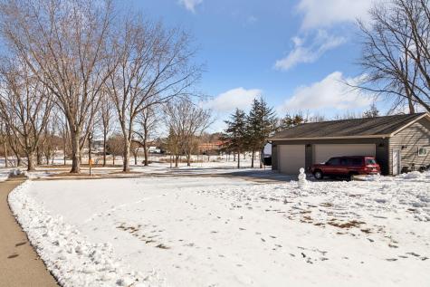111 Sunrise Avenue N New Prague MN 56071
