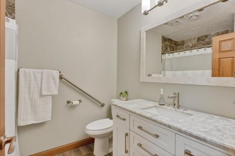 716 11th Avenue E Alexandria MN 56308