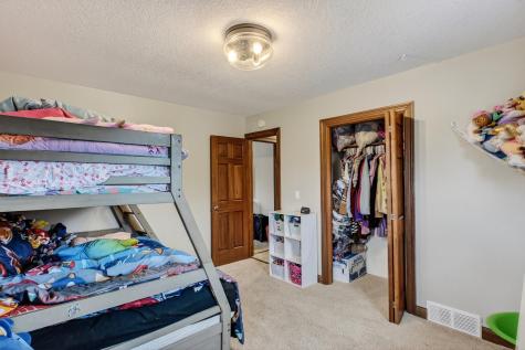 716 11th Avenue E Alexandria MN 56308