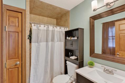 716 11th Avenue E Alexandria MN 56308
