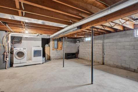 716 11th Avenue E Alexandria MN 56308