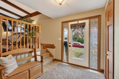 716 11th Avenue E Alexandria MN 56308