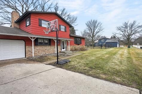 716 11th Avenue E Alexandria MN 56308