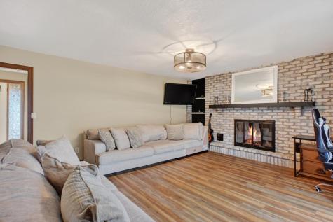 716 11th Avenue E Alexandria MN 56308