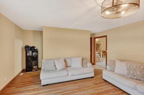 716 11th Avenue E Alexandria MN 56308