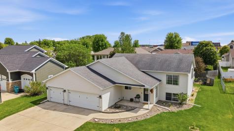 1385 Cottage Lane SE Owatonna MN 55060