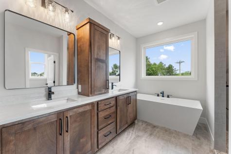 4950 Parkside Circle Eagan MN 55123