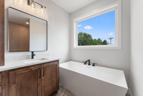 4950 Parkside Circle Eagan MN 55123