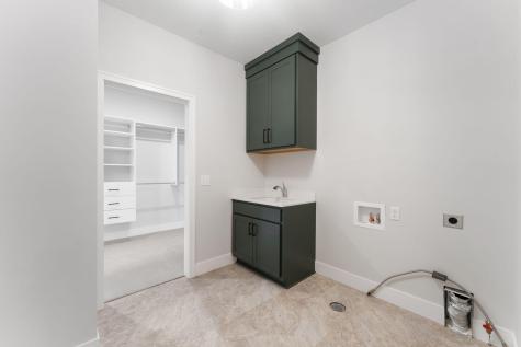 4950 Parkside Circle Eagan MN 55123