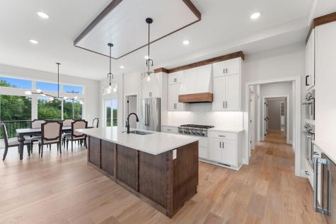 4950 Parkside Circle Eagan MN 55123