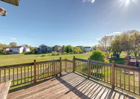 564 Monnens Avenue Shakopee MN 55379
