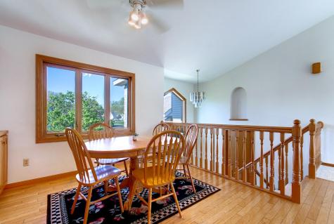 564 Monnens Avenue Shakopee MN 55379
