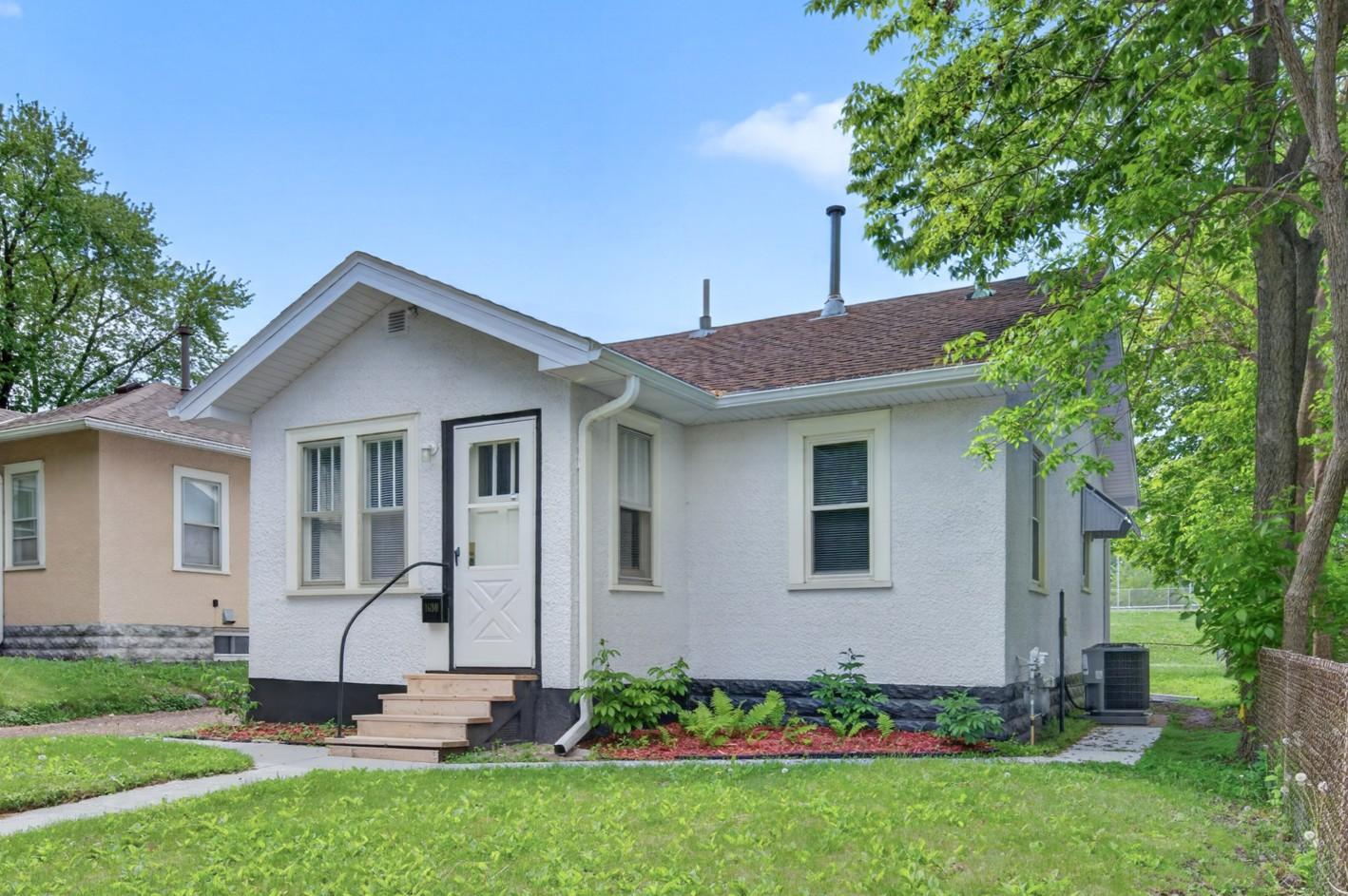 1690 Margaret Street Saint Paul MN 55106