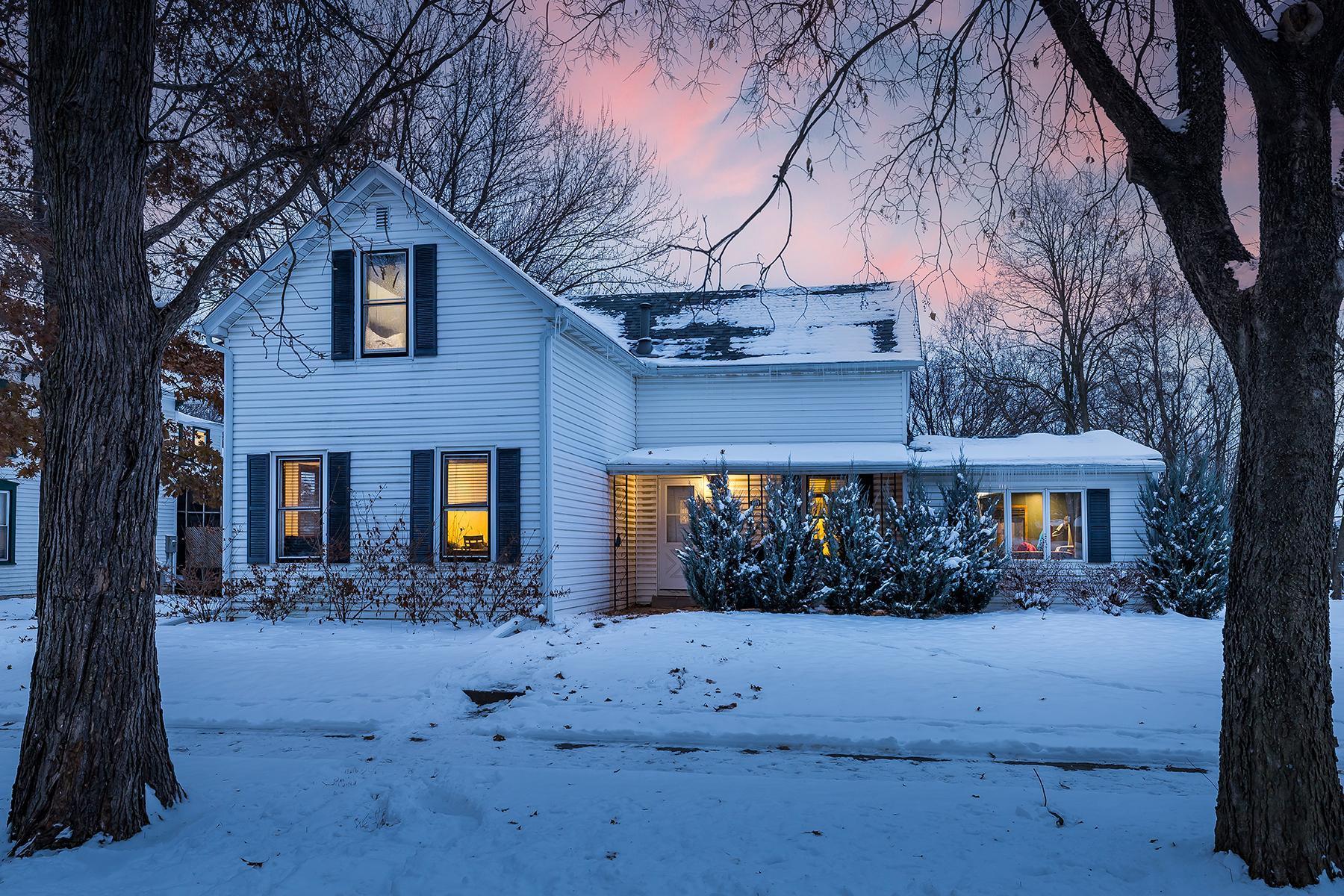 809 S 5th Street Saint Peter MN 56082