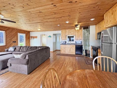 2153 River Road Duluth MN 55803