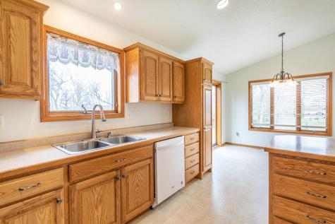 180 Falcon Street Audubon MN 56511