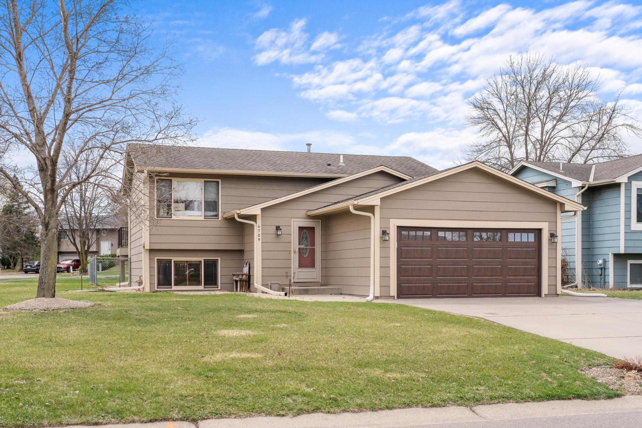 6709 110th Avenue N Champlin MN 55316