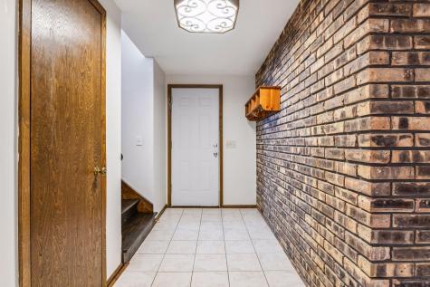 1815 Noble Drive N Golden Valley MN 55422
