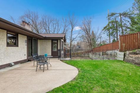 1815 Noble Drive N Golden Valley MN 55422