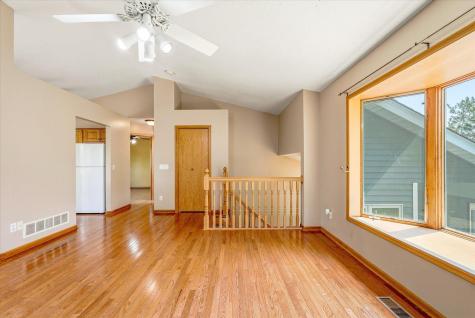 3961 224th Avenue NW Oak Grove MN 55303
