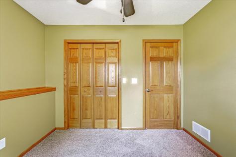 3961 224th Avenue NW Oak Grove MN 55303