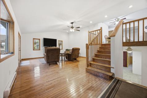 513 N 19 Ave N Fargo ND 58102