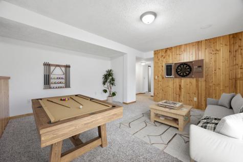 513 N 19 Ave N Fargo ND 58102