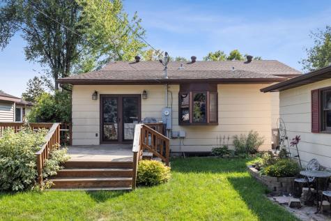 513 N 19 Ave N Fargo ND 58102