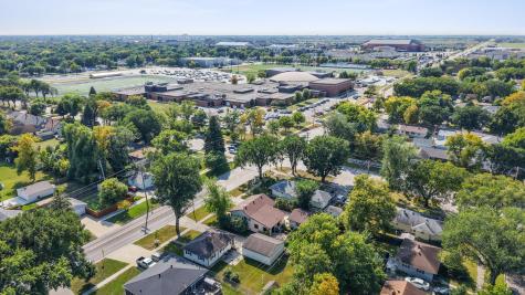 513 N 19 Ave N Fargo ND 58102