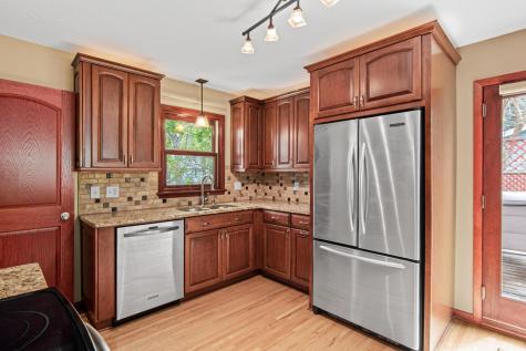1420 Winnetka Avenue N Golden Valley MN 55427