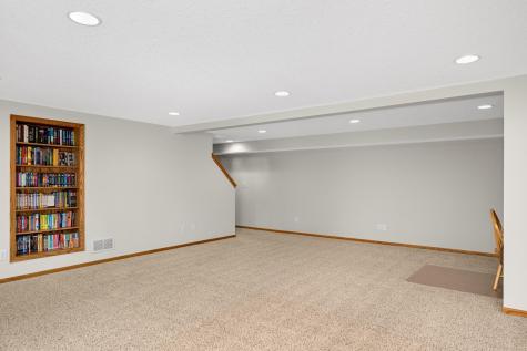 110 Mayo Drive Burnsville MN 55337
