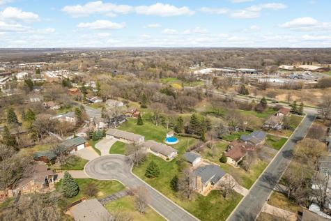 110 Mayo Drive Burnsville MN 55337