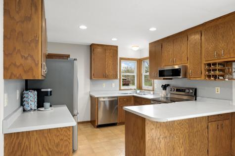110 Mayo Drive Burnsville MN 55337